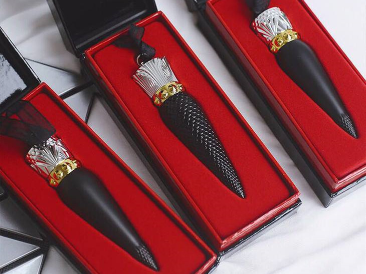 蘿卜丁口紅什么牌子，蘿卜丁口紅一般多少錢