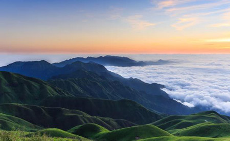 江西十大最好玩的地方，江西旅游必去十大景點